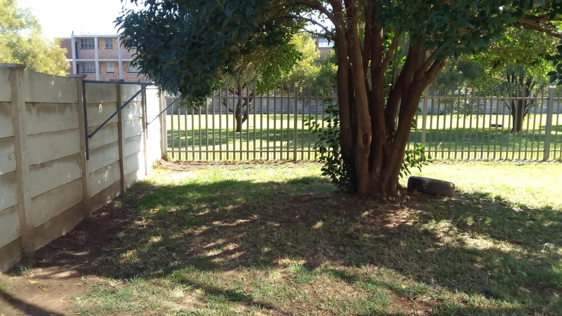 2 Bedroom Townhouse for Sale - Gauteng